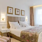 Couette-café Ann Luxury