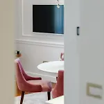 Ann Luxury Split
