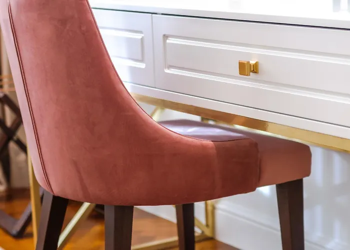 Ann Luxury krevet i doručak 4*