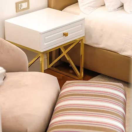 Ann Luxury Nocleg ze śniadaniem Split